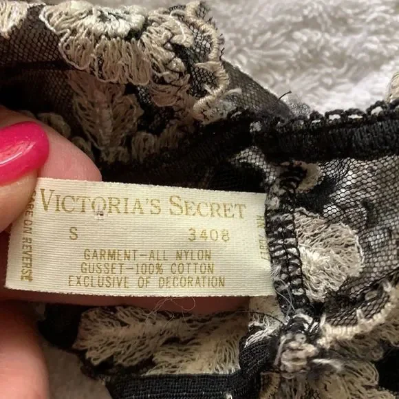 Victoria’s Secret black lace panty - Picture 2 of 5